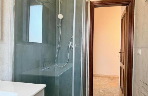 Francavilla al Mare Apartment | Apart Famiglia - Posto Auto