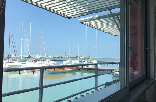 Villa Rosa House | Apartment 150 mt from the sea with terrace and private garden.