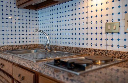San Donato in Fronzano Apartment | Apartment '37 B Fattoria Degli Usignoli' with Shared Pool, Wi-Fi and Air Conditioning
