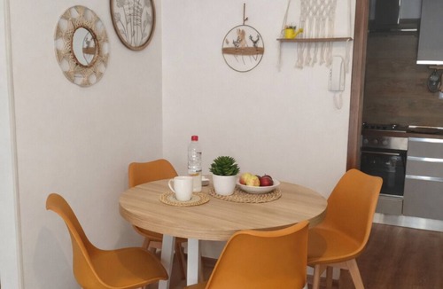 Martinsicuro Apartment | Apartment 50m from the beach | 7 guests | terrace & bike path