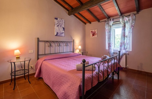 Magliano in Toscana Other | Apartment "Agriturismo La Pieve - Tulipani" with Shared Pool & Wi-Fi
