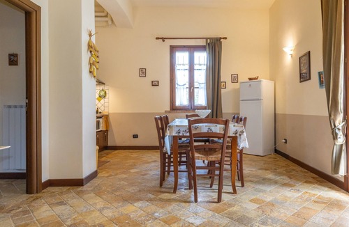 Chianni Apartment | Apartment 'Agriturismo Chianni - Trilocale 4' with Pool, Private Terrace and Wi-Fi