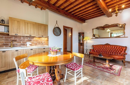 Pienza Other | Apartment "Agriturismo Il Casato Mag-il Vaglio" with Mountain View, Terrace and Wi-Fi