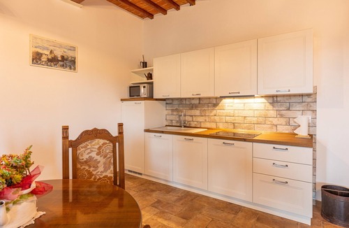 Pienza Other | Apartment "Agriturismo Il Casato Mag-il Torchio" with Mountain Views, Terrace and Wi-Fi