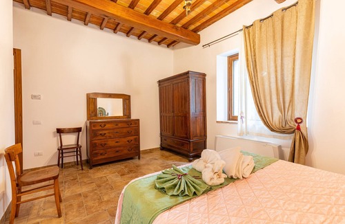 Pienza Other | Apartment "Agriturismo Il Casato Mag-il Vaglio" with Mountain View, Terrace and Wi-Fi