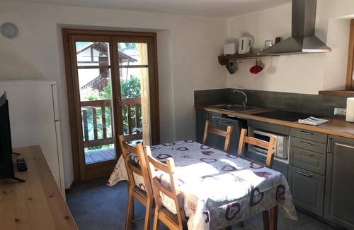 Cogne House | Apartment 'Appartamento 2' with Balcony and Wi-Fi