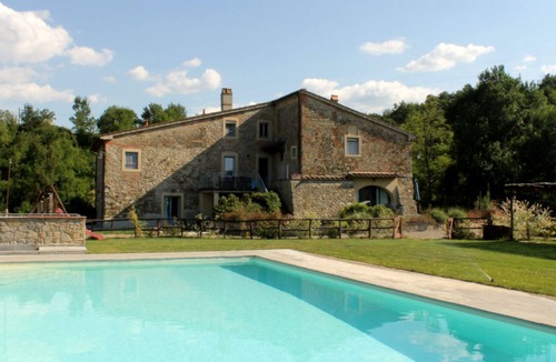 Pergine Valdarno House | Apartment ARANCIONE with private entrance, equipped garden and shared pool.