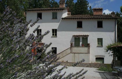 Montone Apartment | Apartment Ariete by Interhome