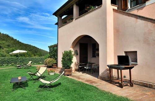 Montelaguardia Other | Apartment BERRIES (Agriturismo Il Corniolo)