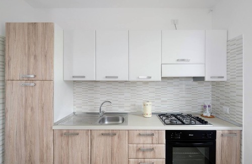 Casal Velino Apartment | Apartment 'Blu' with Sea View, Wi-Fi and Air Conditioning