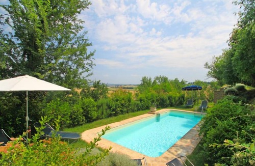 Castiglione della Valle Apartment | Apartment Borgo Monticelli in Perugia - 6 persons, 3 bedrooms