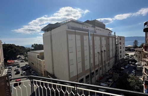 Reggio Calabria Apartment | Apartment 'Bronzi Di Riace' with Sea View, Wi-Fi and Air Conditioning