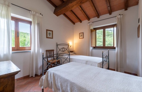 Chiusi della Verna Other | Apartment Casale Falco Grande with Pool, Garden, Terrace & Wi-Fi