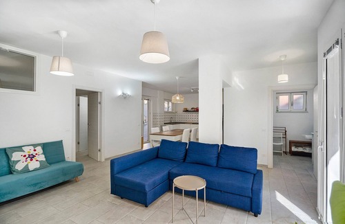 Agropoli Apartment | Apartment Calia with Private Garden, Wi-Fi and Air Conditioning