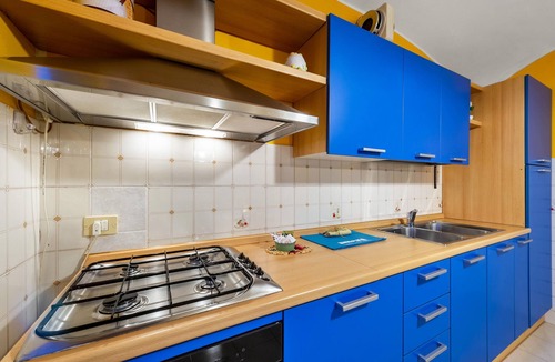 Trino Apartment | Apartment 'Casa Della Nonna 1' with Wi-Fi and Air Conditioning