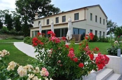 Monte San Vito Apartment | Apartment "Casa Terra" with a view of the water