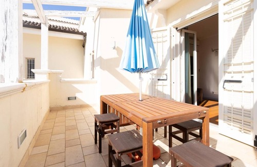Municipio 1 Apartment | Apartment 'Casa Torre Di Specchio with Pool' – Wi-Fi and Air Conditioning