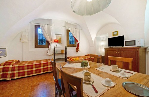 Saint Maurice Apartment | Apartment 'Cascina Des Religieuses - Cheminée' with Mountain Viewi