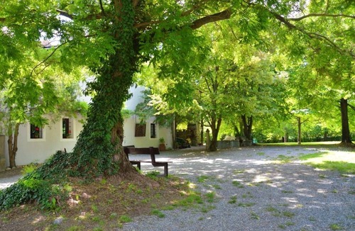 Saint Maurice Apartment | Apartment 'Cascina Des Religieuses - Cheminée' with Mountain Viewi