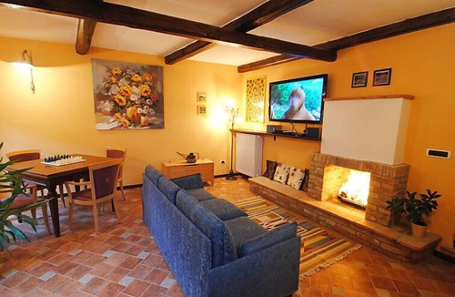 Frinco Apartment | Apartment Casetta in Frinco - 5 persons, 1 bedrooms