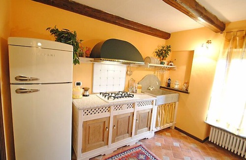 Frinco Apartment | Apartment Casetta in Frinco - 5 persons, 1 bedrooms