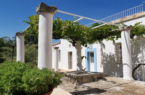 Polignano a Mare Apartment | Apartment 'Casina Delle Rose - Levante' with Shared Terrace, Wi-Fi, and Air Conditioning