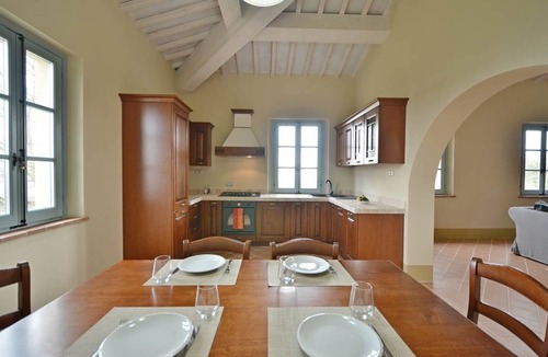 Trequanda House | Apartment Cipresso - Cignella Resort Accommodation in Tuscany