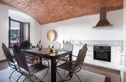 Arzeno Apartment | Apartment 'City On The Beach' with Sea View, Wi-Fi and Air Conditioning