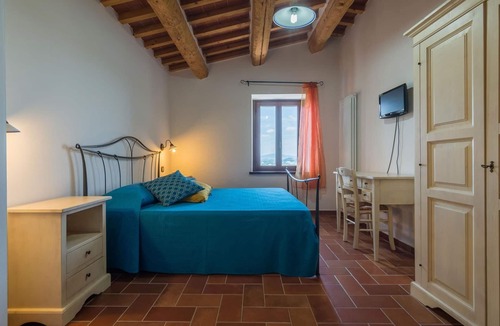 Cagli Apartment | Apartment Cobalto 8 - Three Bedroom Apartment, Sleeps 8