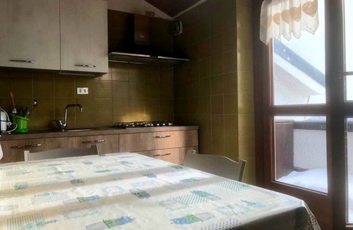Sauze d'Oulx Apartment | Apartment convenient to the ski slopes and overlooking the valley