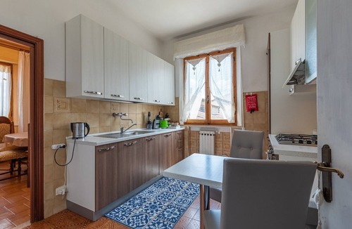 San Giovanni d'Asso Apartment | Apartment 'Cottage Casa Luisa' with Private Pool, Shared Terrace and Wi-Fi