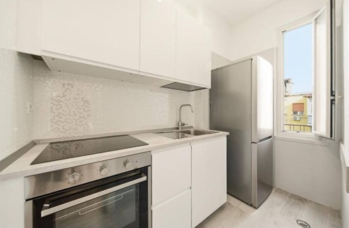 Historical Center Apartment | Apartment 'Domus Toledo' with Private Terrace, Wi-Fi and Air Conditioning