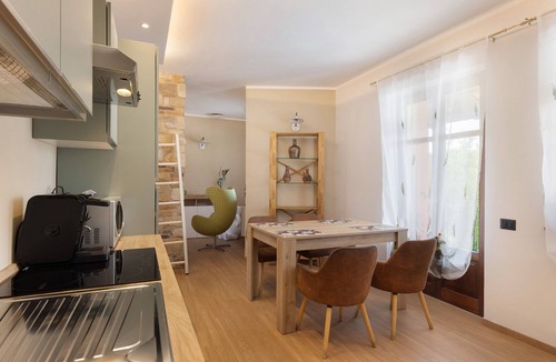 Dogliani Apartment | Apartment 'Due Camere' with Mountain View, Shared Pool and Shared Garden