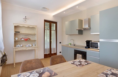 Dogliani Apartment | Apartment 'Due Camere' with Mountain View, Shared Pool and Shared Garden