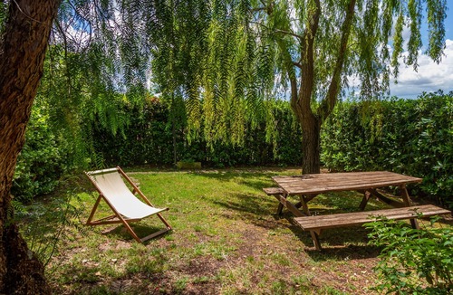 Grosseto Apartment | Apartment 'Gelsomini' with Private Garden, Wi-Fi and Air Conditioning