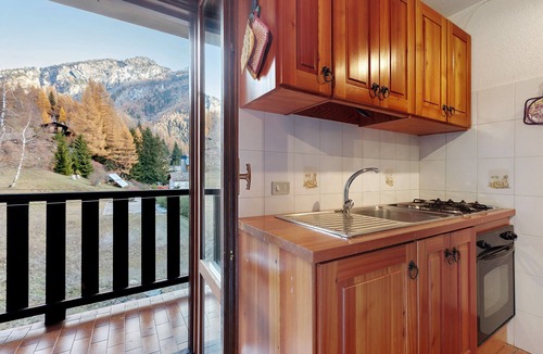 Cogne Apartment | Apartment 'Gigi E Laura' with Mountain View, Balcony and Wi-Fi