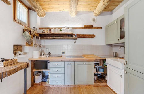 Montecrestese House | Apartment in a Medieval House