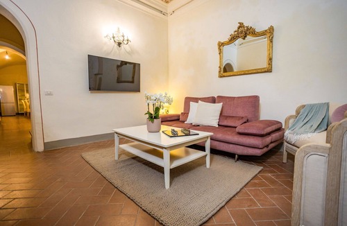 Cortona Old Town Apartment | Apartment in Cortona with 4 bedrooms sleeps 8