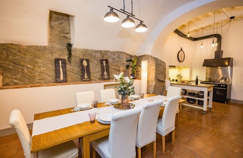 Cortona Old Town Apartment | Apartment in Cortona with 4 bedrooms sleeps 8