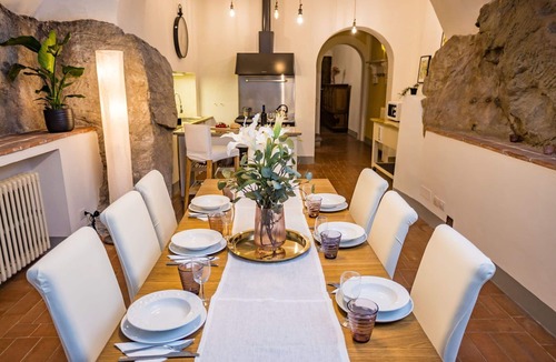 Cortona Old Town Apartment | Apartment in Cortona with 4 bedrooms sleeps 8