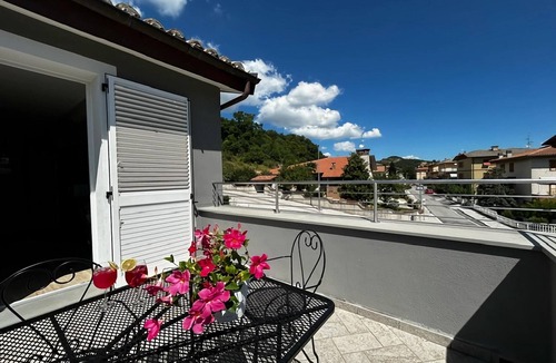 Esanatoglia House | Apartment in Esanatoglia near Apennines Trails