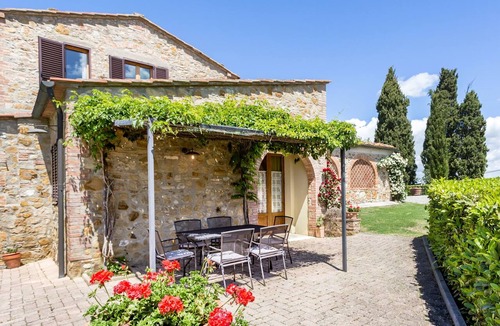 San Macario In Monte House | APARTMENT IN FARMHOUSE UP TO 8 GUESTS WITH PANORAMIC POOL.1 KM FROM THE VILLAGE