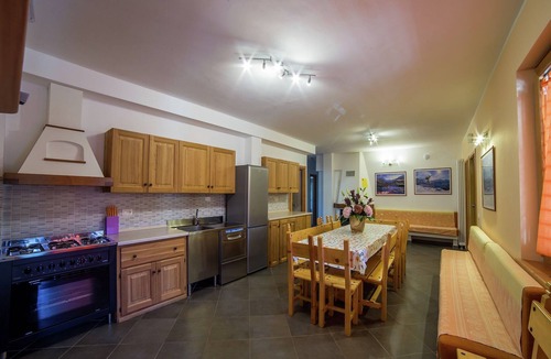 Antey-Saint-Andre Apartment | Apartment in Antey-Saint-André near Ski Lift