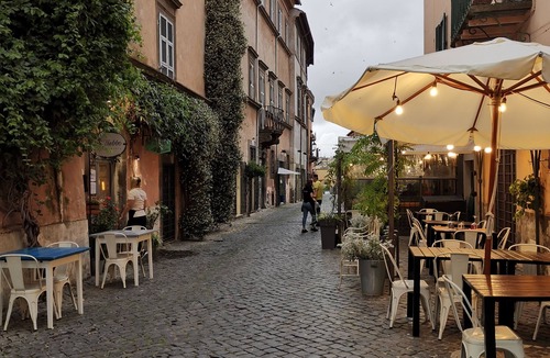 Tuscania Villa | Apartment in Liberty villa with garden in the city center