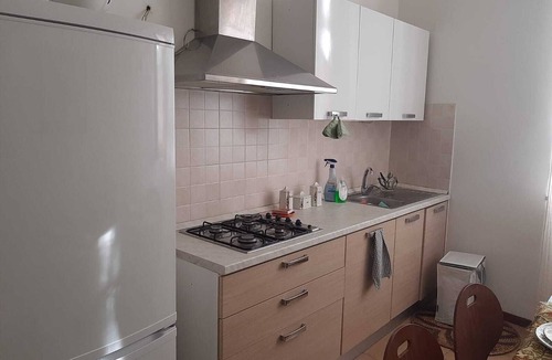 Osimo Apartment | Apartment 'In Palazzina d'Epoca' with Air Conditioning