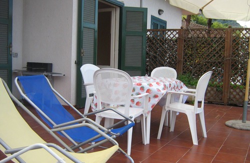 Santa Maria di Castellabate Apartment | Apartment in private villa with splendid sea view and swimming pool