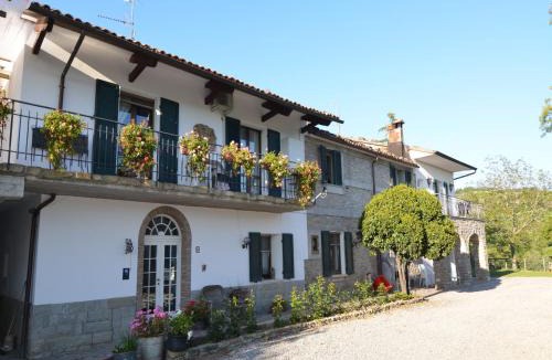 Modigliana Apartment | Apartment in quiet and green environment with swimming pool