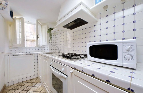 Rione VI Parione Apartment | Apartment in Rome with 1 bedrooms sleeps 4