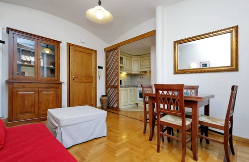 Rione XIV Borgo Apartment | Apartment in Rome with 1 bedrooms sleeps 3