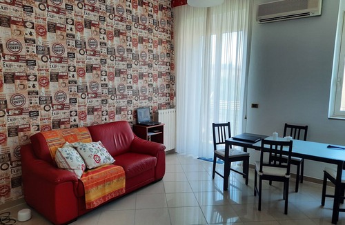 Manfredonia Apartment | Apartment in the center